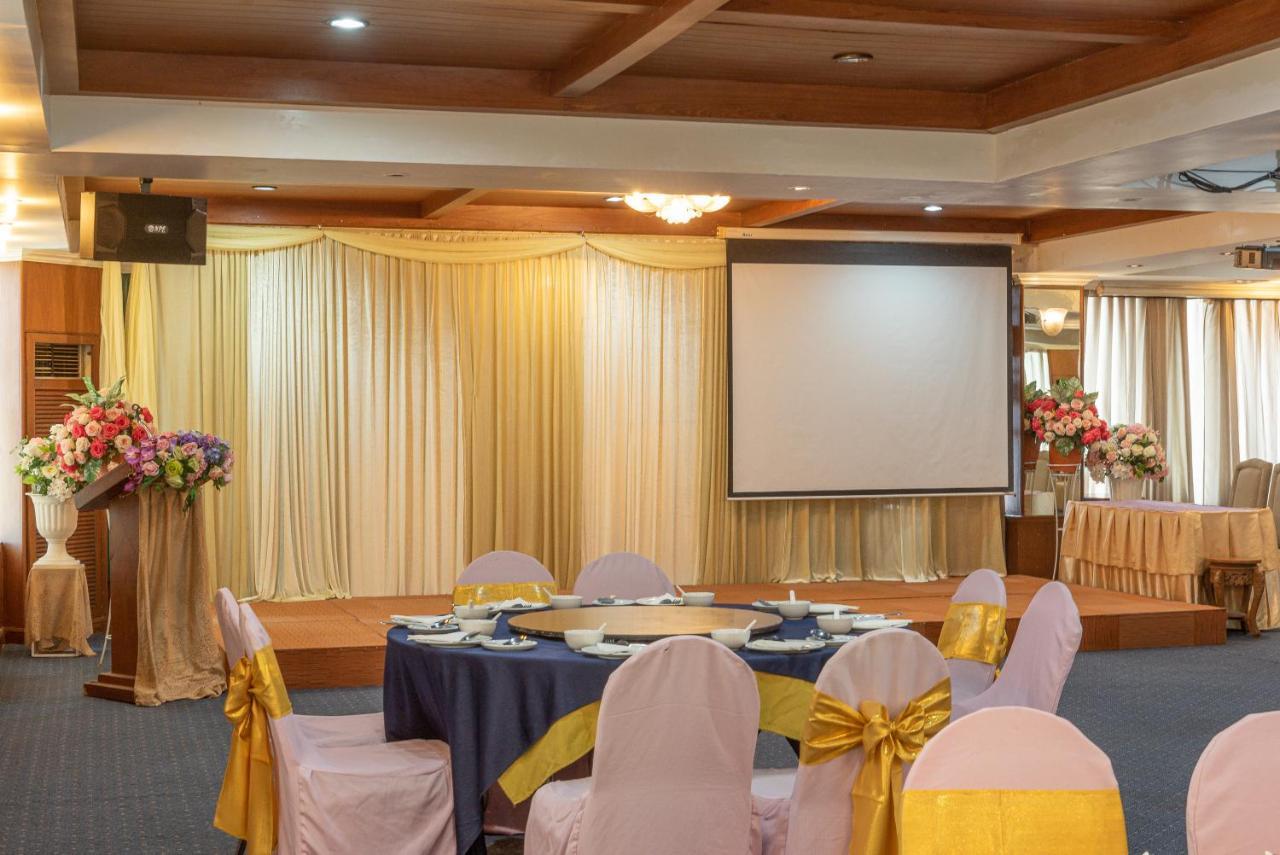 Nonthaburi Palace Hotel Exterior photo
