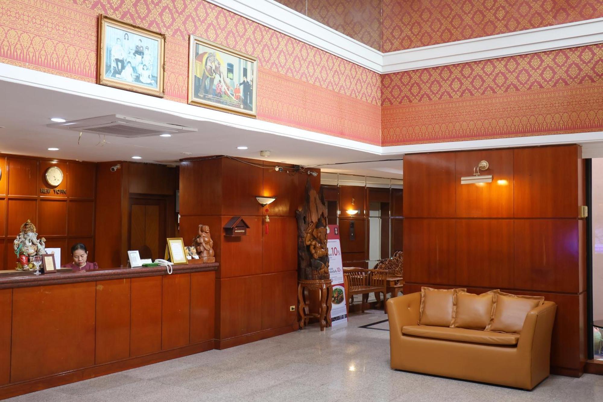 Nonthaburi Palace Hotel Exterior photo